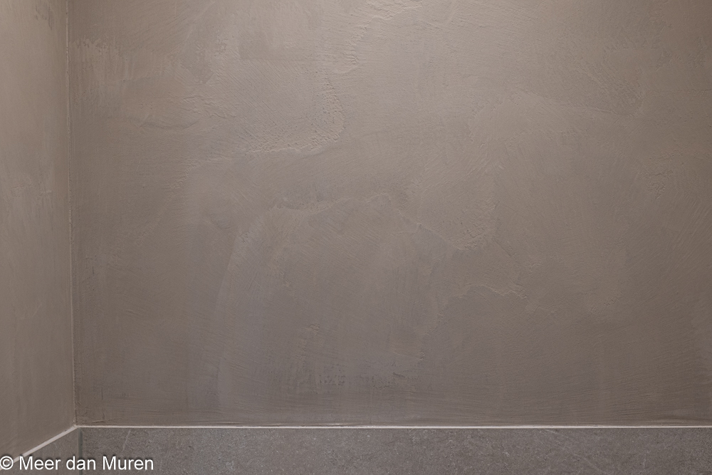 Luxe spa gevoel toilet basebeton betoncire betonlook